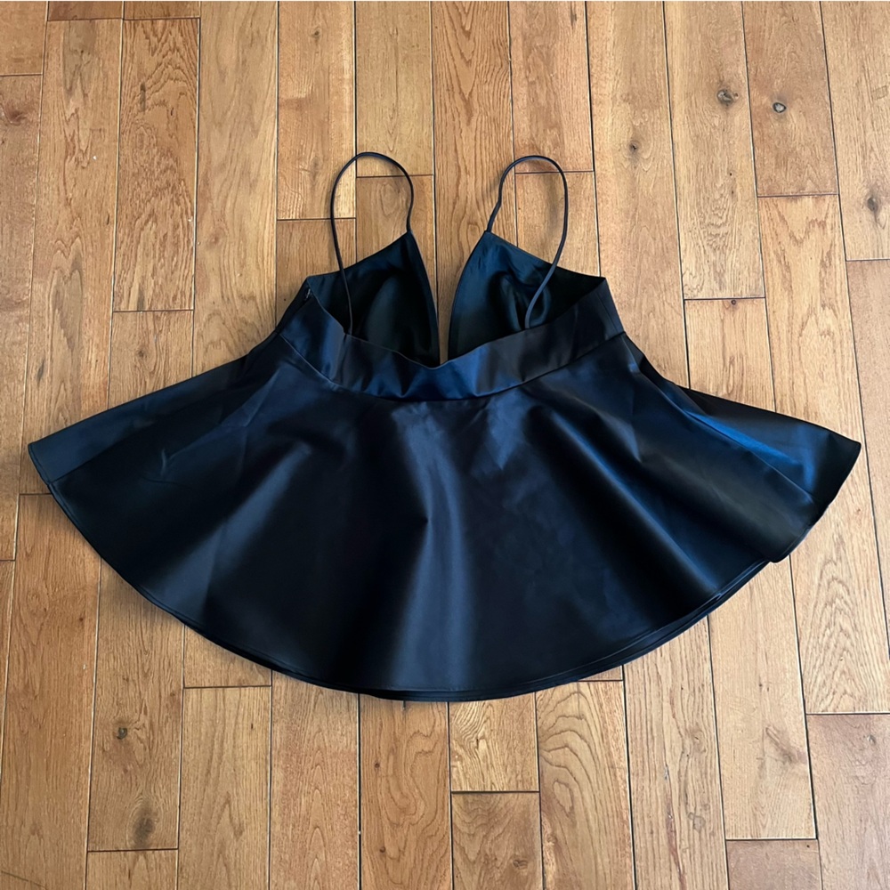 H&M Satin Top - Size Medium - Picture 4 of 6